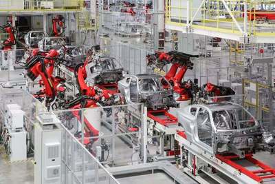 零跑汽車完成45億元新一輪融資，中金資本與杭州國資聯(lián)手布局未來